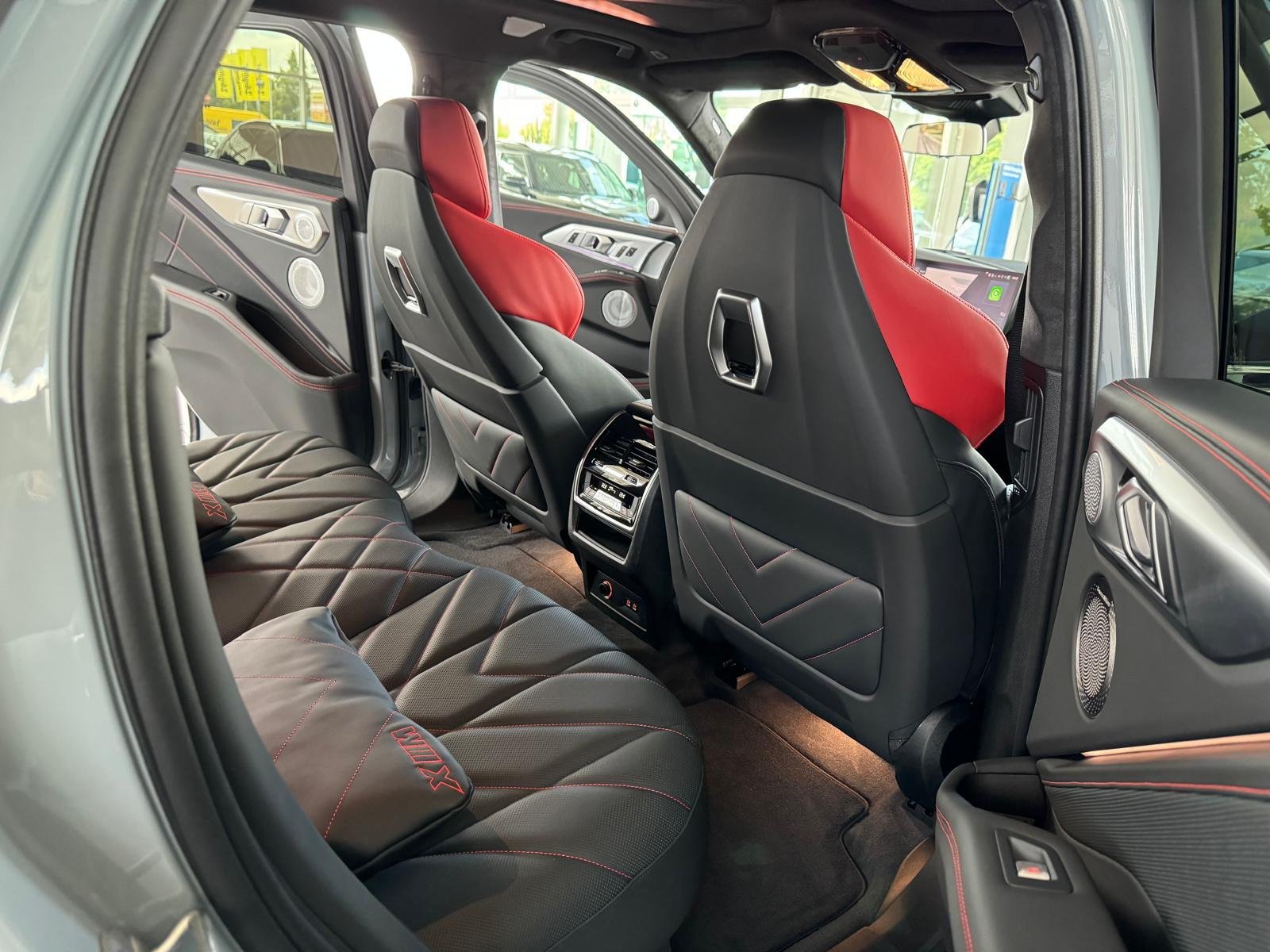 BMW XM Red Label — photo 6